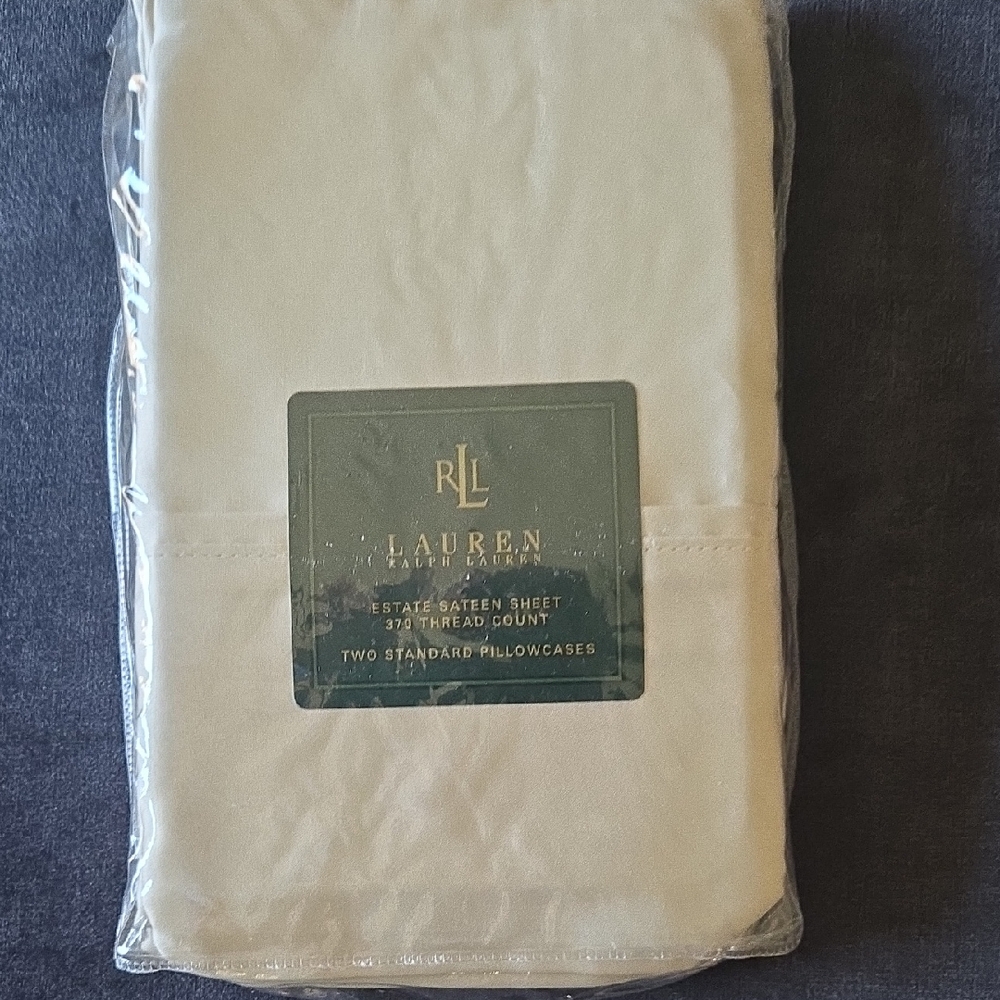 Lauren Home Estate Sateen/ 370 Thread Ct / 2 Standard Pillow Cases / Cream (NWT)